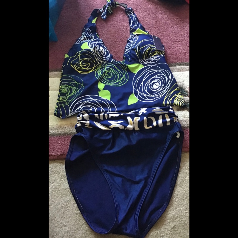 Ingear tankini top NWT size Med blue bottom 12 matches perfect for 2 Piece set